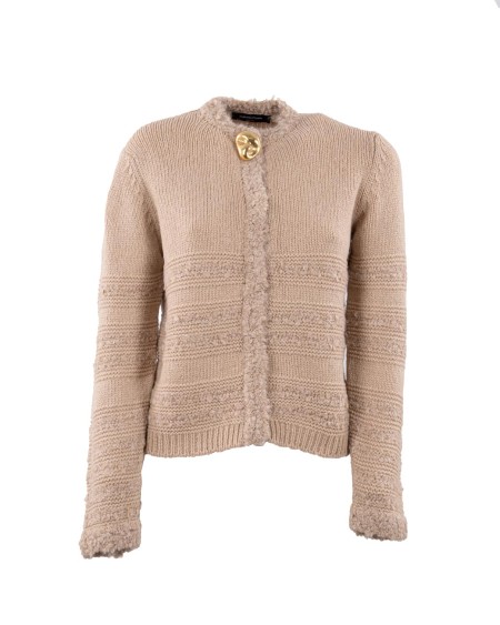 Shop FABIANA FILIPPI  Giacca: Fabiana Filippi cardigan in cammello.
Realizzato in esclusivo filato catenella in puro cammello.
Girocollo.
Prodotto con processi sostenibili.
Composizione: 80% cammello – 13% alpaca – 5% lana – 2% poliammide.
Made in Italy.. MAD215F126 L501-1236